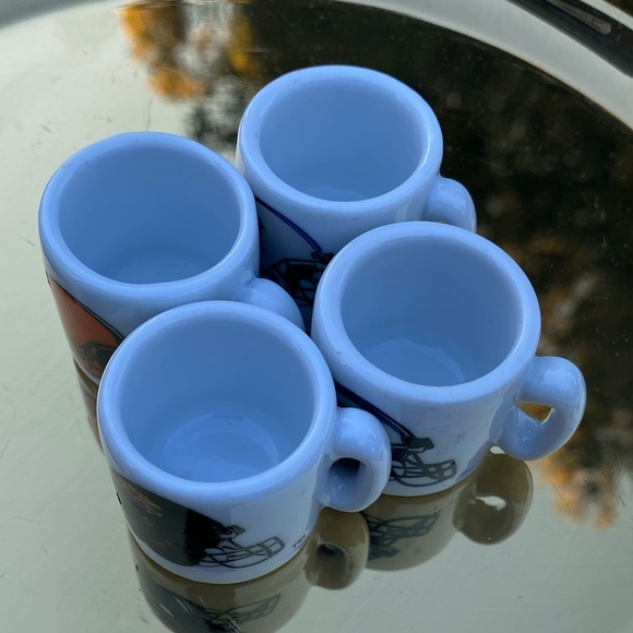 COLLECTABLE VINTAGE NFL MINIATURE MINI COFFEE CUP MUG LOT OF 4 - Picture 3 of 17